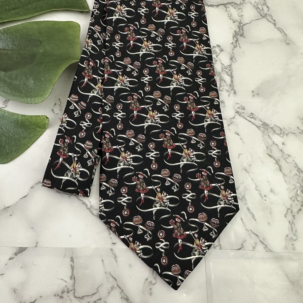 Kieselstein Cord Mens Vintage 90s Silk Neck Tie Black Gray Knights Scroll Italy - Picture 2 of 6